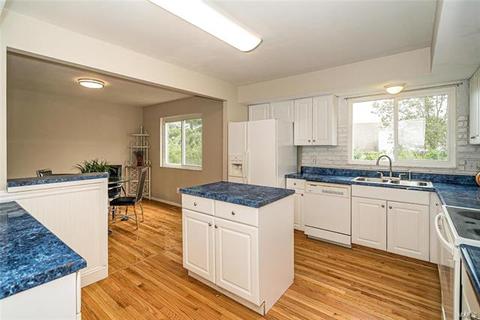602 Showplace Ct, Ballwin, MO 63021 photo 16