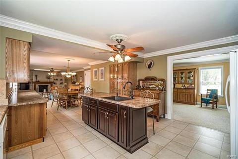 1515 Towne Dr, Ellisville, MO 63011 photo 8