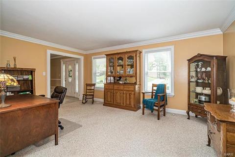 1515 Towne Dr, Ellisville, MO 63011 photo 5