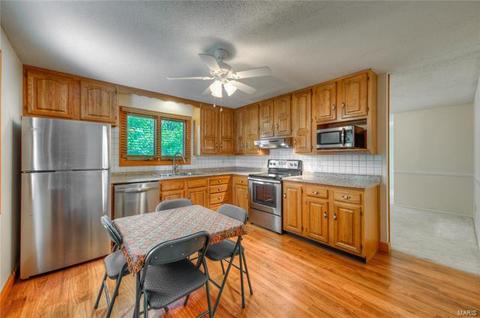 474 Hillbrook Dr, Ballwin, MO 63011 photo 7