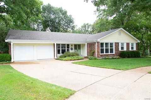 823 Wheelwright, Manchester, MO 63021 photo 2