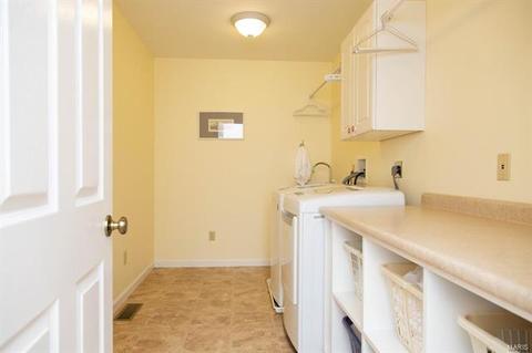 823 Wheelwright, Manchester, MO 63021 photo 32