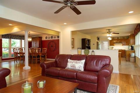 823 Wheelwright, Manchester, MO 63021 photo 13