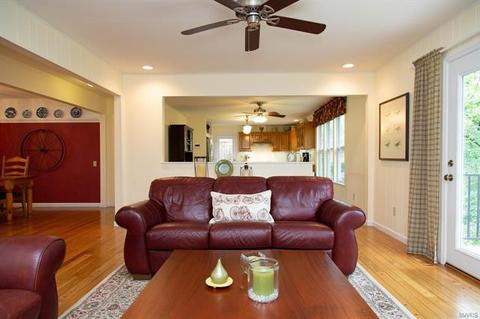 823 Wheelwright, Manchester, MO 63021 photo 14