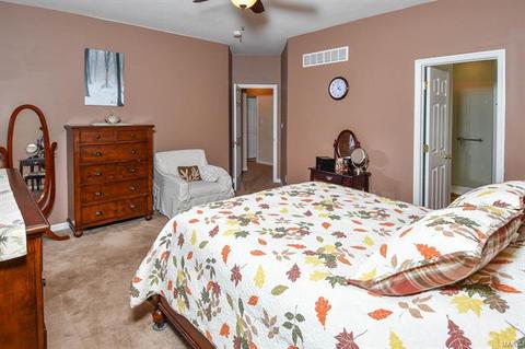 6572 Devonhurst Dr, Saint Louis, MO 63129 photo 32