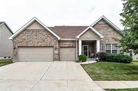 6572 Devonhurst Dr, Saint Louis, MO 63129 photo 1