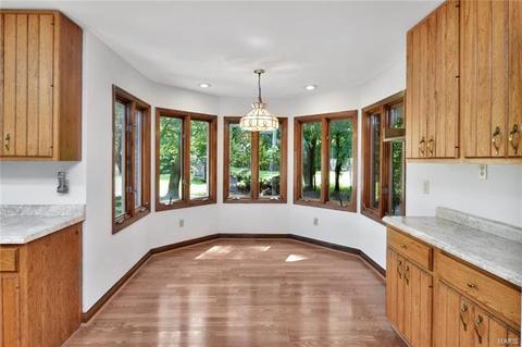 249 Reinke Rd, Ballwin, MO 63021 photo 6