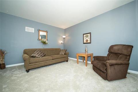573 Golfwood Dr, Ballwin, MO 63021 photo 6