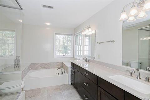 848 Heron Woods Dr, Ballwin, MO 63021 photo 24