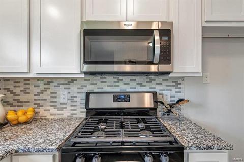 1225 Derbyshire Dr, Manchester, MO 63021 photo 9