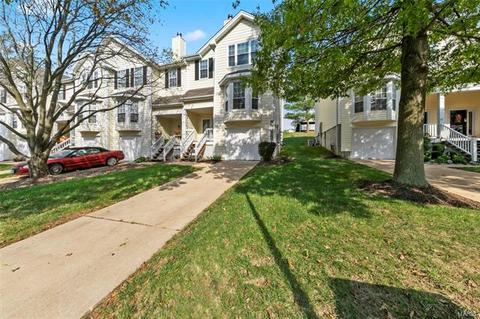 1515 Whispering Crk, Ballwin, MO 63021 photo 2