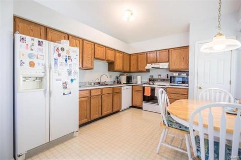 6 Cornwallis Ct, O'fallon, MO 63368 photo 8