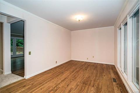 331 Greenbriar Ln, Ballwin, MO 63011 photo 7