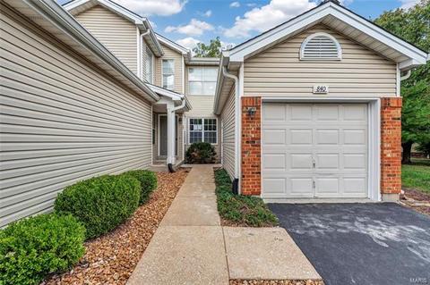 840 Woodside Trails Dr, Ballwin, MO 63021 photo 1