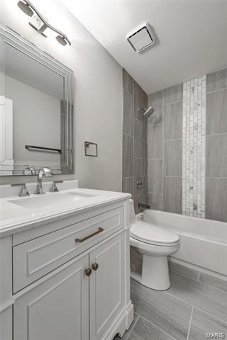 840 Woodside Trails Dr, Ballwin, MO 63021 photo 12