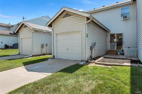 351 Heritage Cmns, O'fallon, MO 63368 photo 17