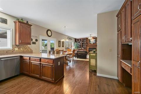 5974 Mergenthal Ct, Weldon Spring, MO 63304 photo 10