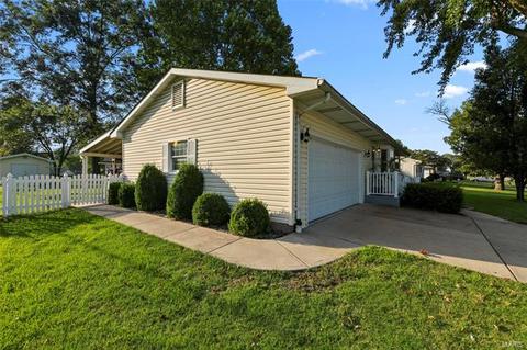 511 Westridge Dr, O'fallon, MO 63366 photo 2