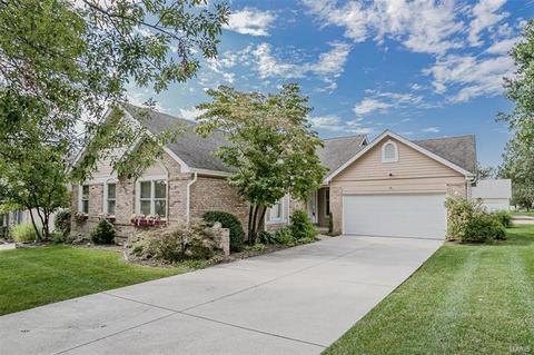 1826 Stone Canyon Cir, Manchester, MO 63021 photo 1