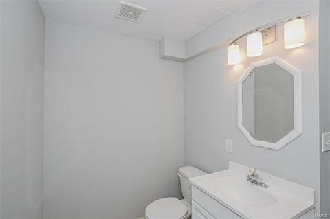 1826 Stone Canyon Cir, Manchester, MO 63021 photo 46