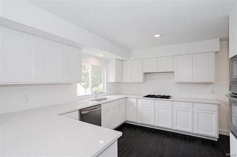 1826 Stone Canyon Cir, Manchester, MO 63021 photo 8