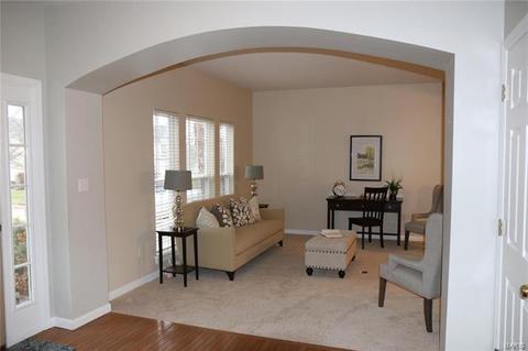 223 Chestnut Hill Dr, O'fallon, MO 63368 photo 4