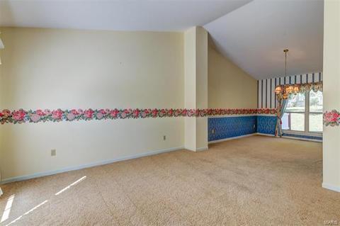 409 Ballwin Estates Ct, Ballwin, MO 63021 photo 4