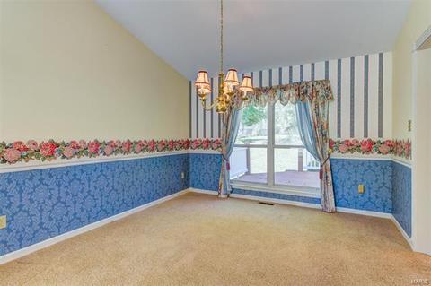 409 Ballwin Estates Ct, Ballwin, MO 63021 photo 6