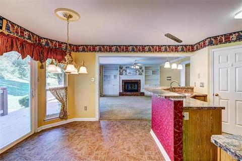 409 Ballwin Estates Ct, Ballwin, MO 63021 photo 13