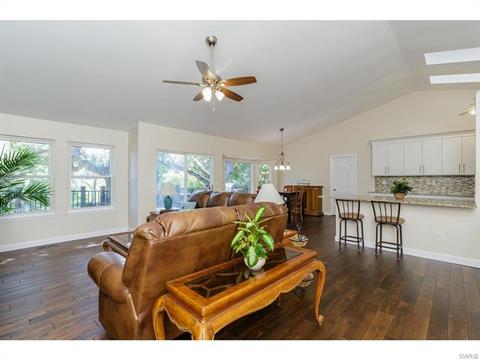 25 Amber Meadows Dr, O'fallon, MO 63366 photo 14