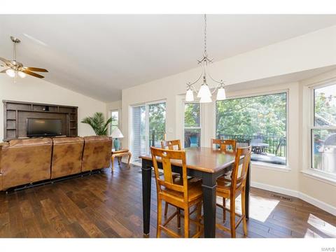 25 Amber Meadows Dr, O'fallon, MO 63366 photo 8