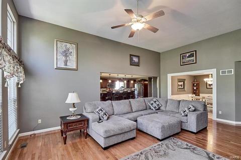 105 Eagle Creek Ct, O'fallon, MO 63368 photo 6