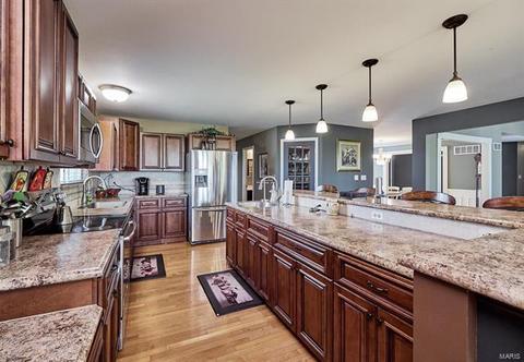 105 Eagle Creek Ct, O'fallon, MO 63368 photo 10