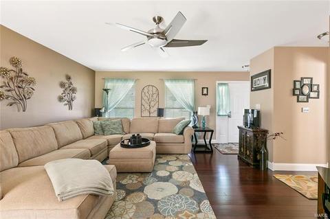 256 Sarah Dr, O'fallon, MO 63366 photo 3
