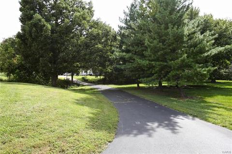 901 Kisker Rd, Weldon Spring, MO 63304 photo 3