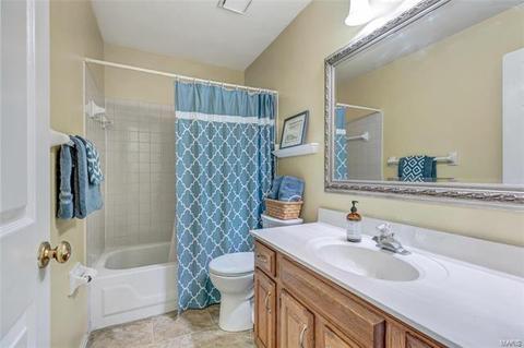 468 Lynwood Forest Dr, Manchester, MO 63021 photo 25