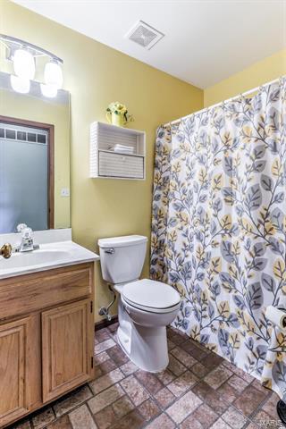 13 Mallard Pointe Dr, O'fallon, MO 63368 photo 15