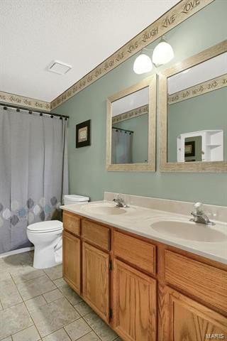 81 Sternwheel Ct, Saint Charles, MO 63304 photo 17