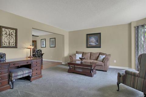 81 Sternwheel Ct, Saint Charles, MO 63304 photo 7