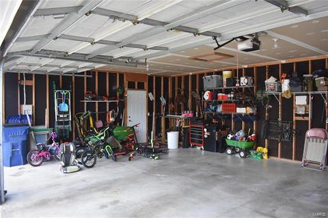 306 Abingdon Ct, O'fallon, MO 63368 photo 13