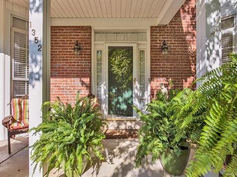 1352 Richland Meadows Dr, Ballwin, MO 63021 photo 2