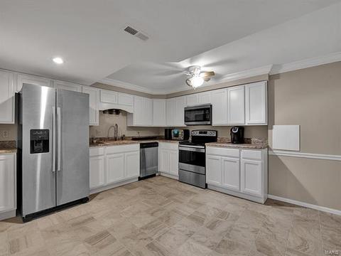 1352 Richland Meadows Dr, Ballwin, MO 63021 photo 24
