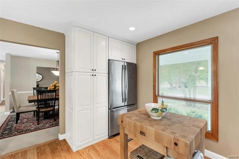 1067 Dutch Mill Dr, Ballwin, MO 63011 photo 14