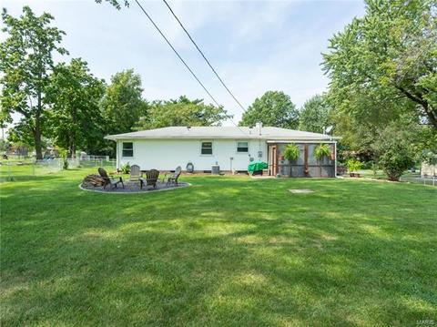 4 Hollywood Dr, O'fallon, MO 63366 photo 5