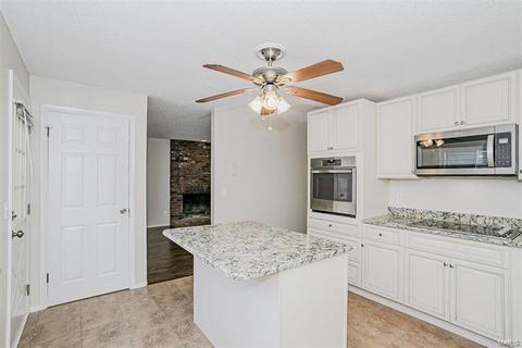 459 Maymont, Ballwin, MO 63011 photo 17