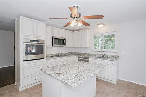 459 Maymont, Ballwin, MO 63011 photo 14
