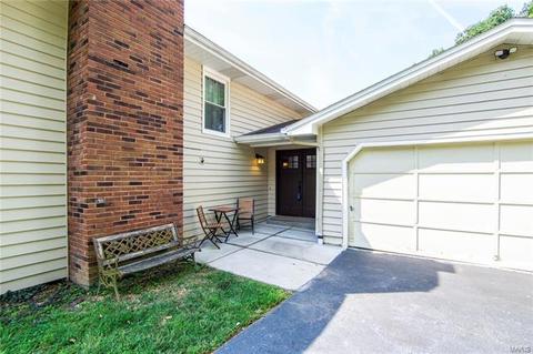 273 Glandore, Ballwin, MO 63021 photo 3