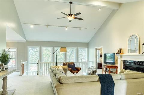 611 Loughmor Pass, Weldon Spring, MO 63304 photo 8