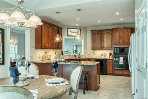 611 Loughmor Pass, Weldon Spring, MO 63304 photo 13