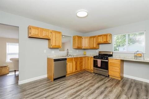 508 Prince David Dr, O'fallon, MO 63366 photo 5